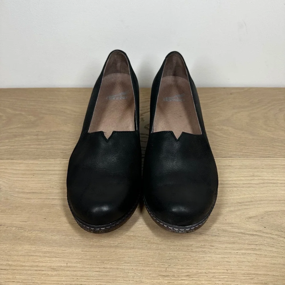 Dansko Wedge Shoes Women 6 Black Leather Slip On Comfort Minimalist Workwear